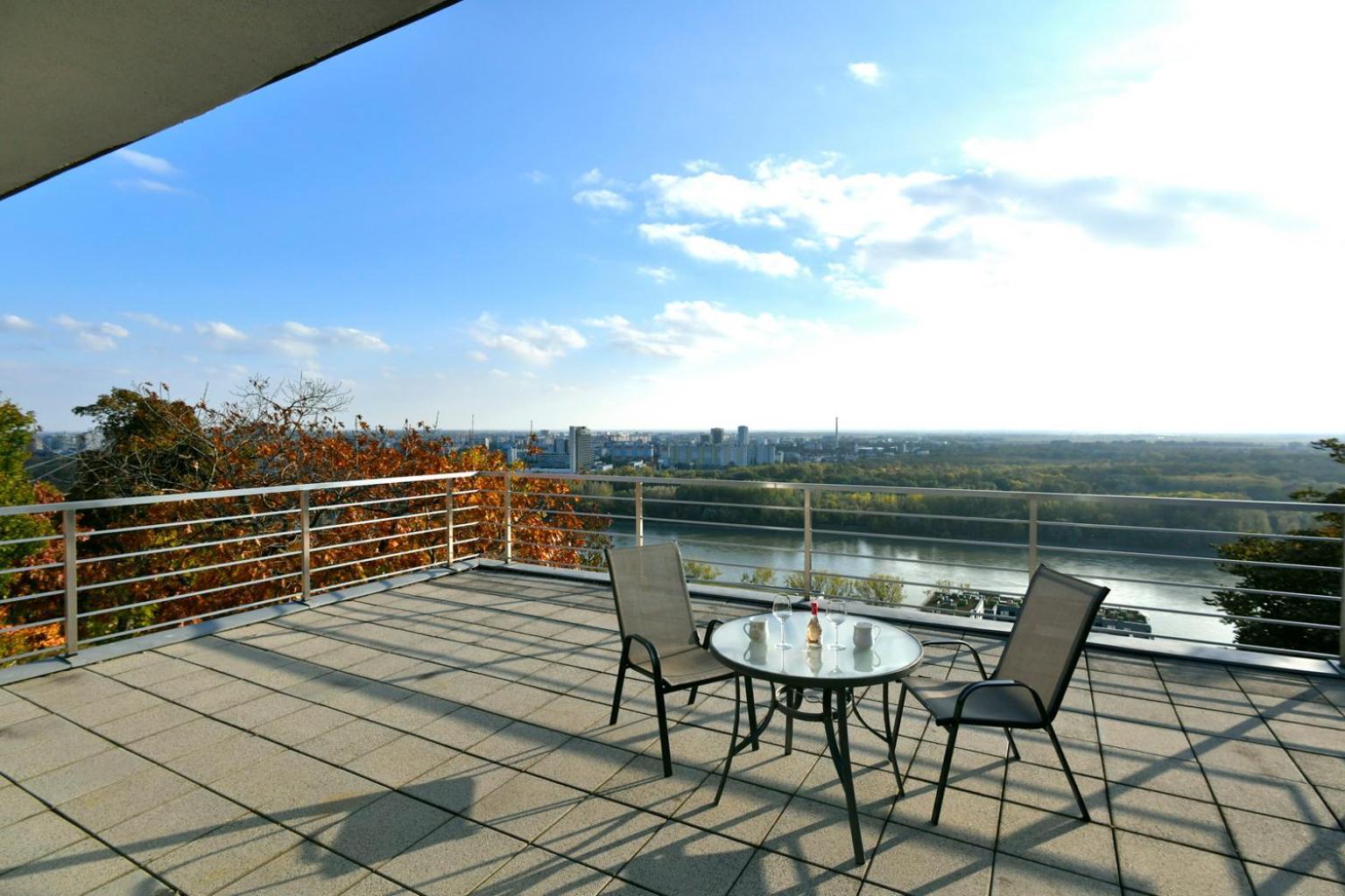 River View Apartments Hotel Bratislava Exterior foto