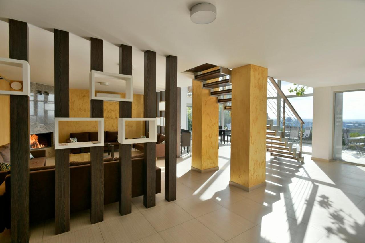 River View Apartments Hotel Bratislava Exterior foto
