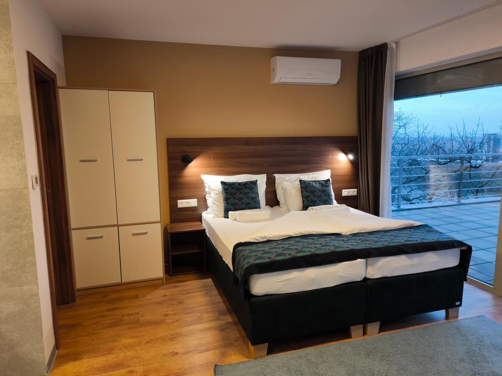 River View Apartments Hotel Bratislava Exterior foto